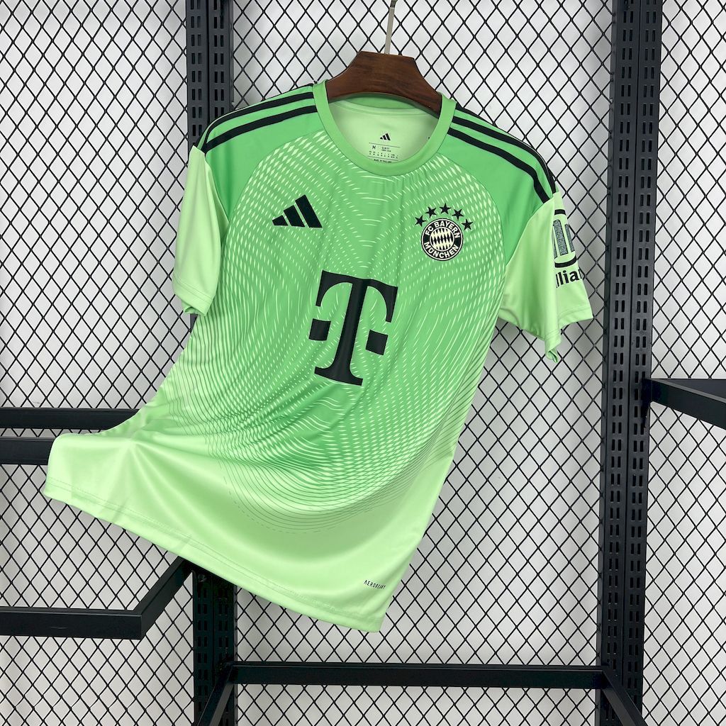 Bayern Munich 2025-26 Green Goalkeeper Football jersey S-XXL