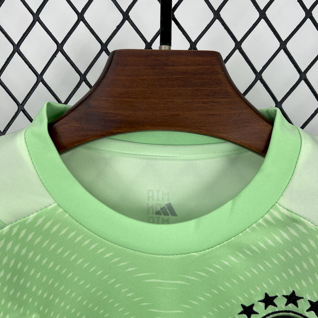 Bayern Munich 2025-26 Green Goalkeeper Kids Kit S-XXL