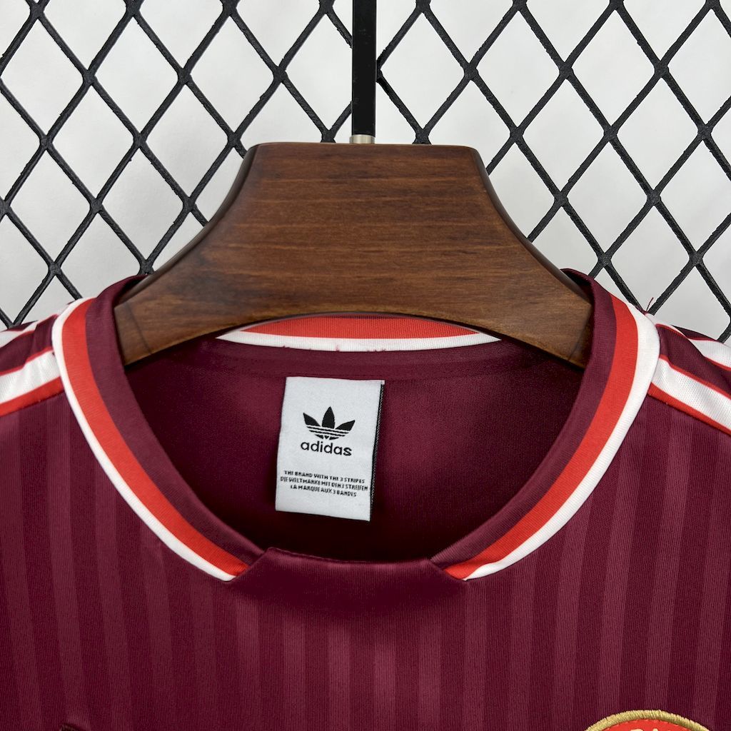 Bayern Munich 2025-26 Terrace Icons Kids Kit S-XXL