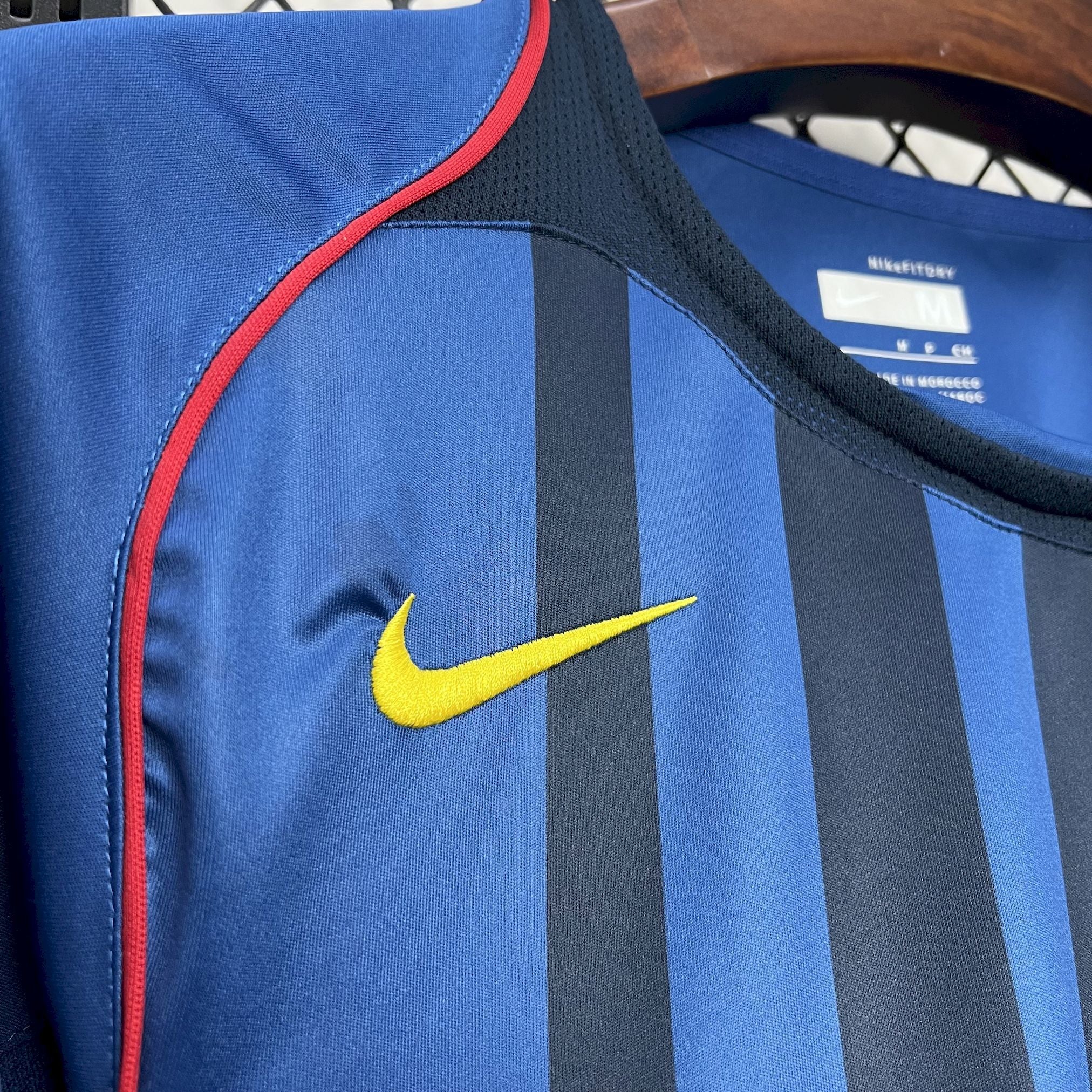 Barcelona 2004-05 Away Retro Jersey S-XXL