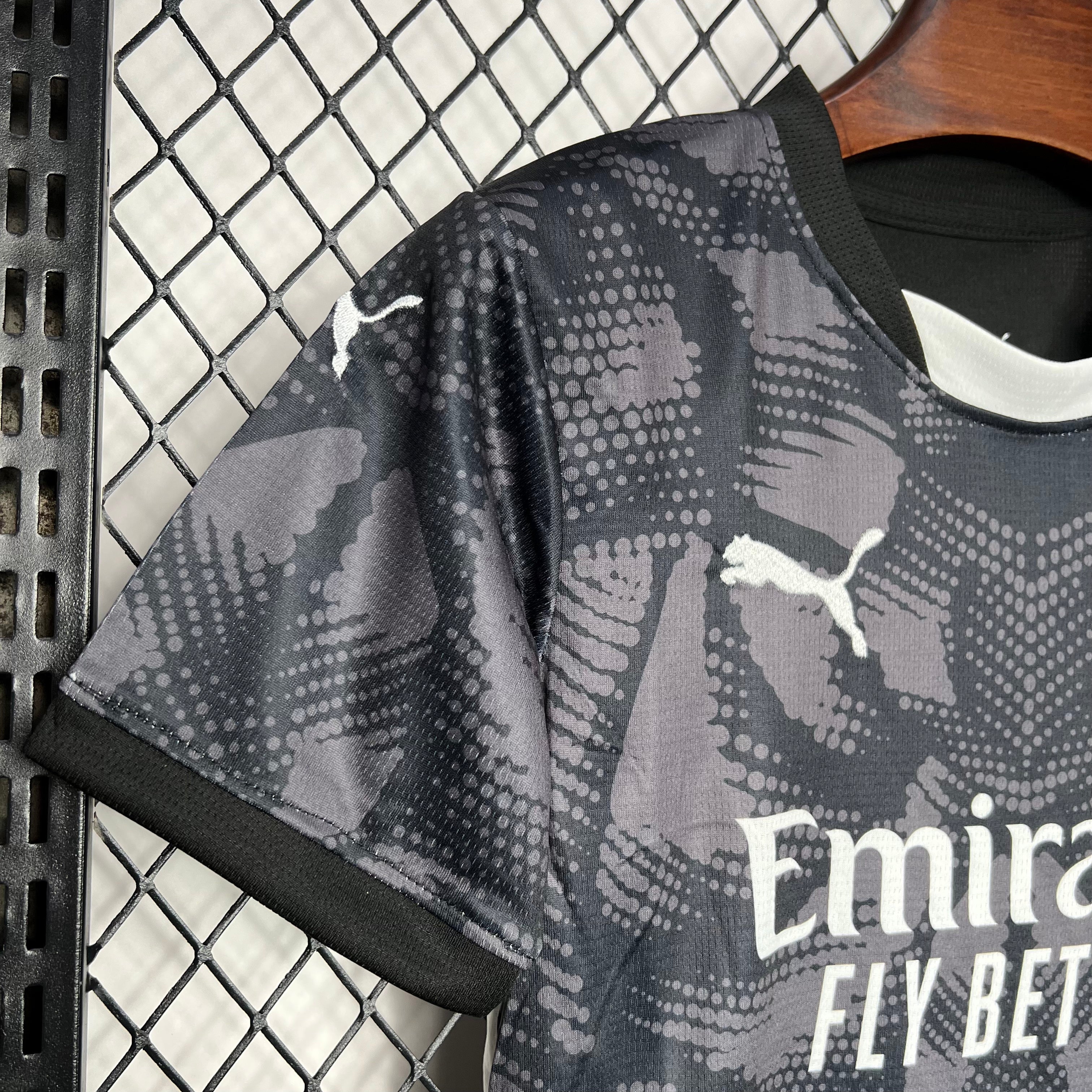 AC Milan 2024-25 Goalkeeper Jersey Black Kids Kit S-XXL