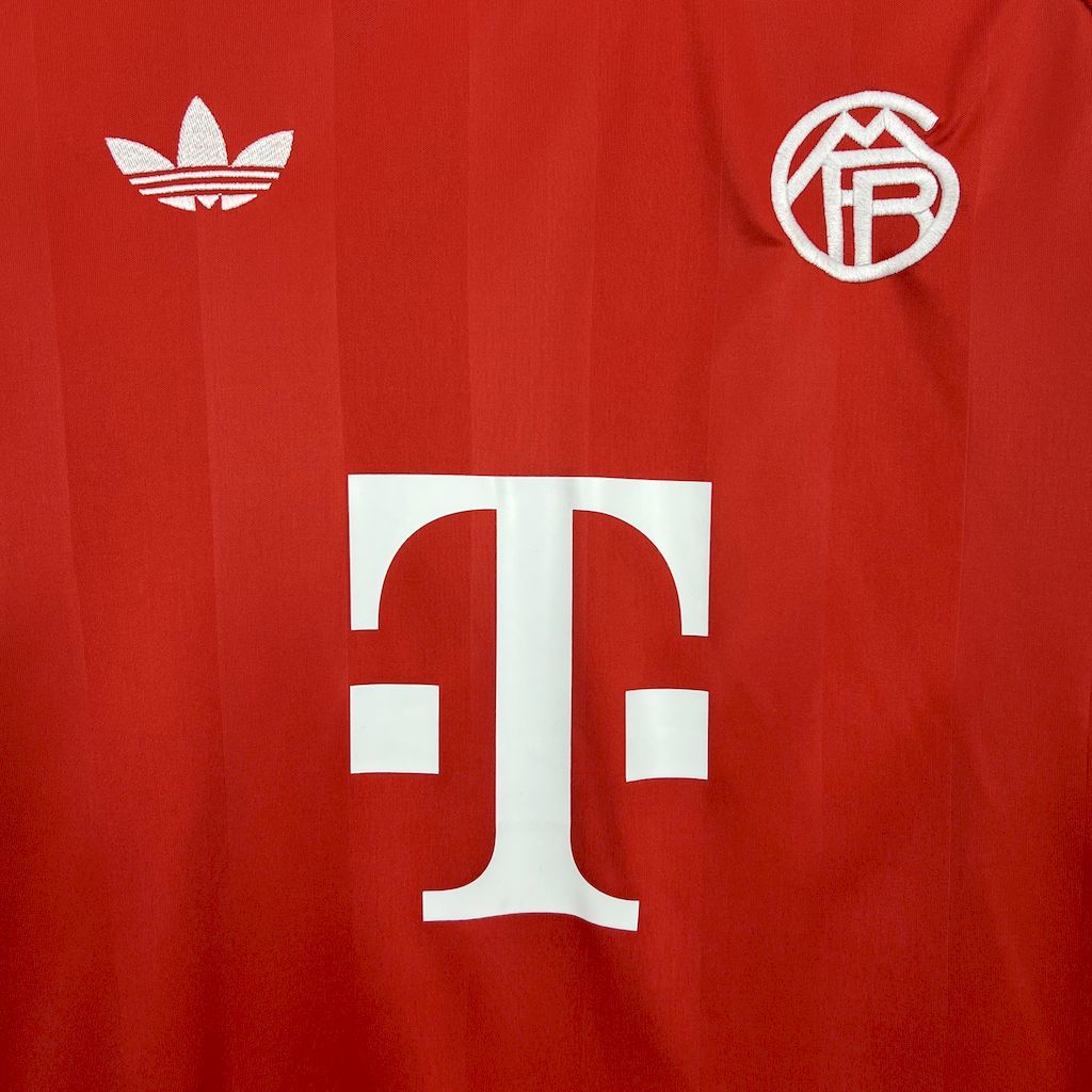 Bayern Munich 2025-26 Goalkeeper uniform Football Jersey S-XXL