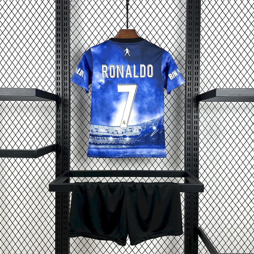 Cristiano Ronaldo 2025-26 Real Madrid Kids Kit S-XXL