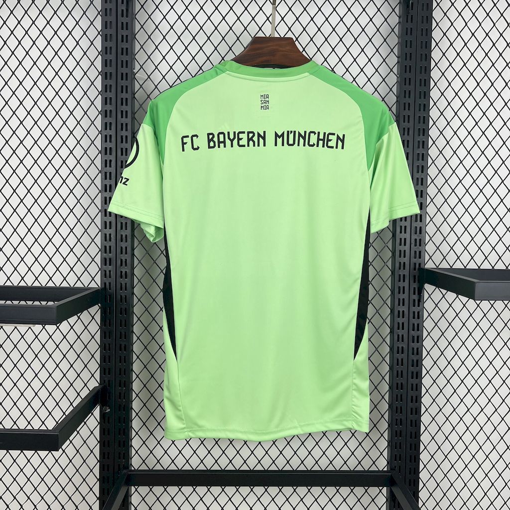 Bayern Munich 2025-26 Green Goalkeeper Football jersey S-XXL