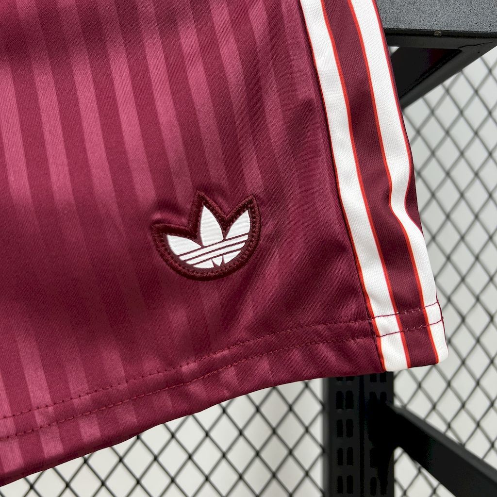 Bayern Munich 2025-26 Terrace Icons Kids Kit S-XXL