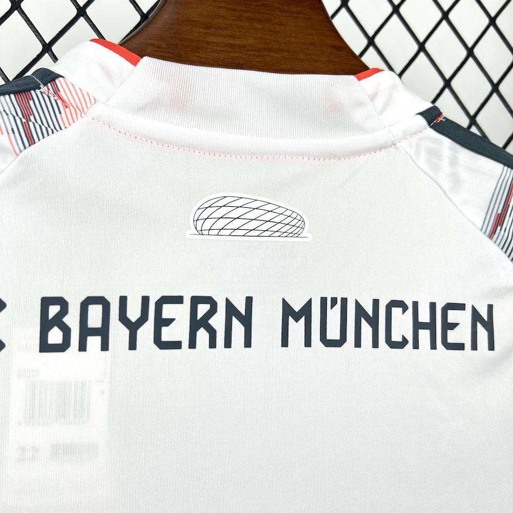Bayern Munich 2025-26 Away Kids Kit S-XXL