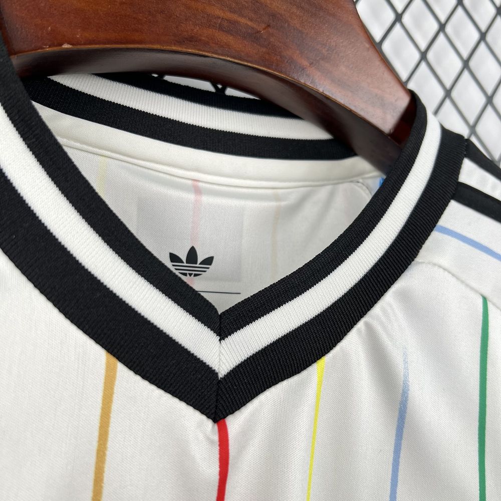 Japan 2026 - World Cup Away