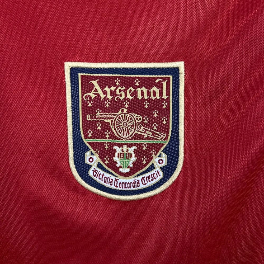 Arsenal 00-01 Home Retro Jersey