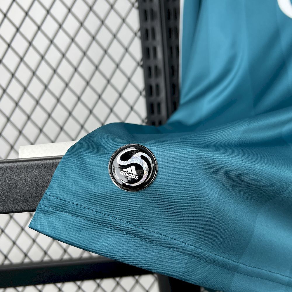 LIV 08-09 Third Long Sleeve Retro Jersey