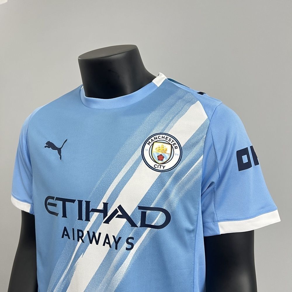 Manchester City 25-26 Home Football Jersey