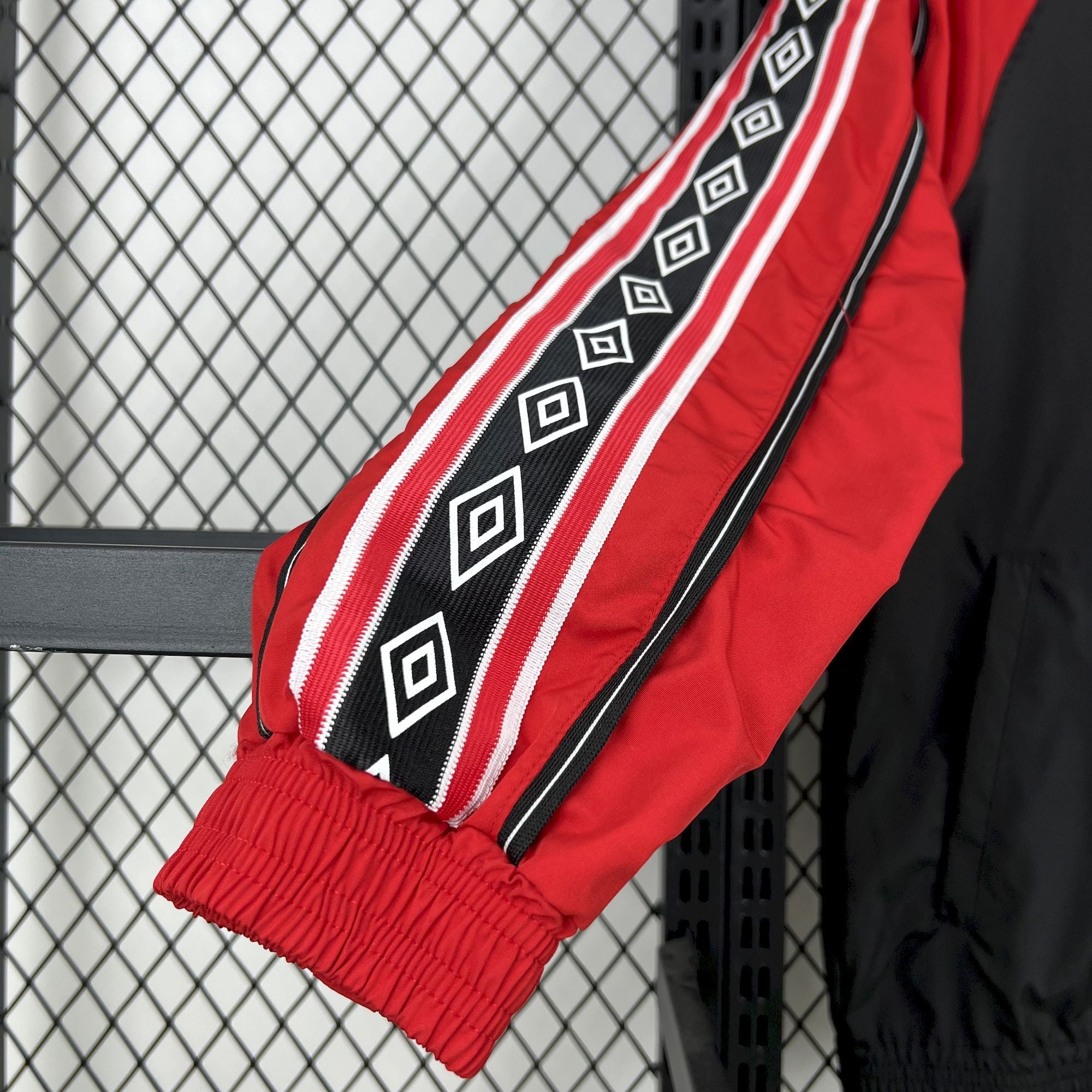 Manchester United 1998-99 Player Windbreaker