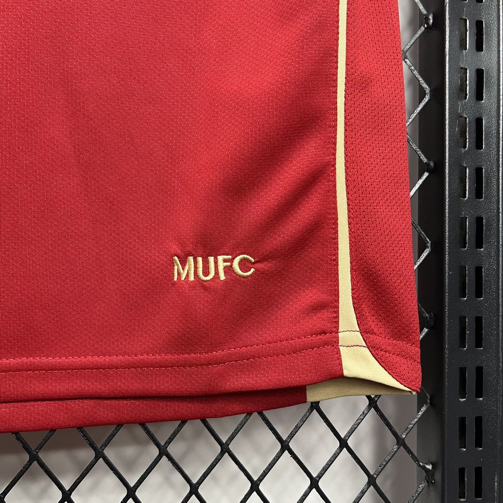 Manchester United 2006-07 Home Retro Jersey