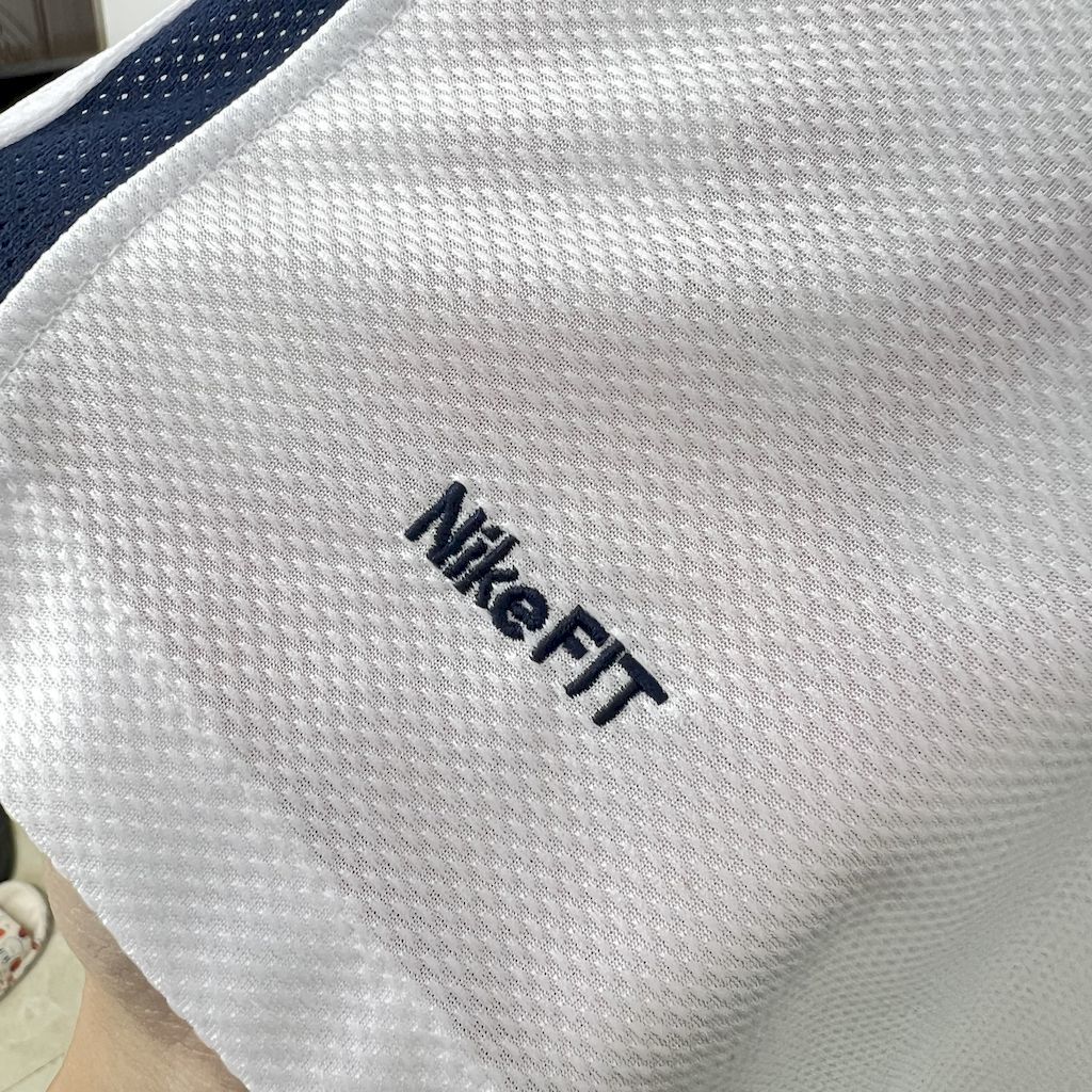 Manchester United 2008-09 Away Retro Jersey