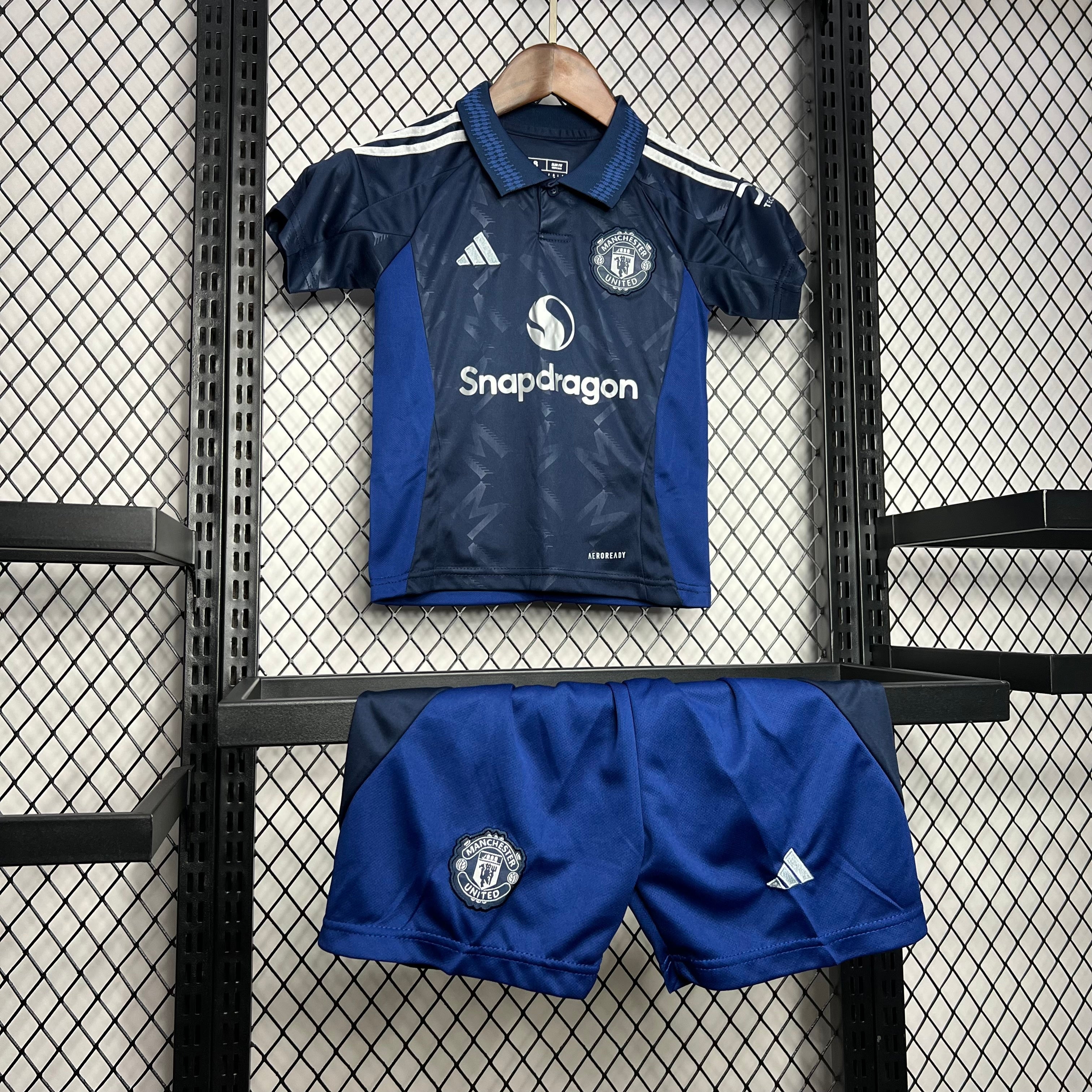 Manchester United 2024-25 Away Kids Kit