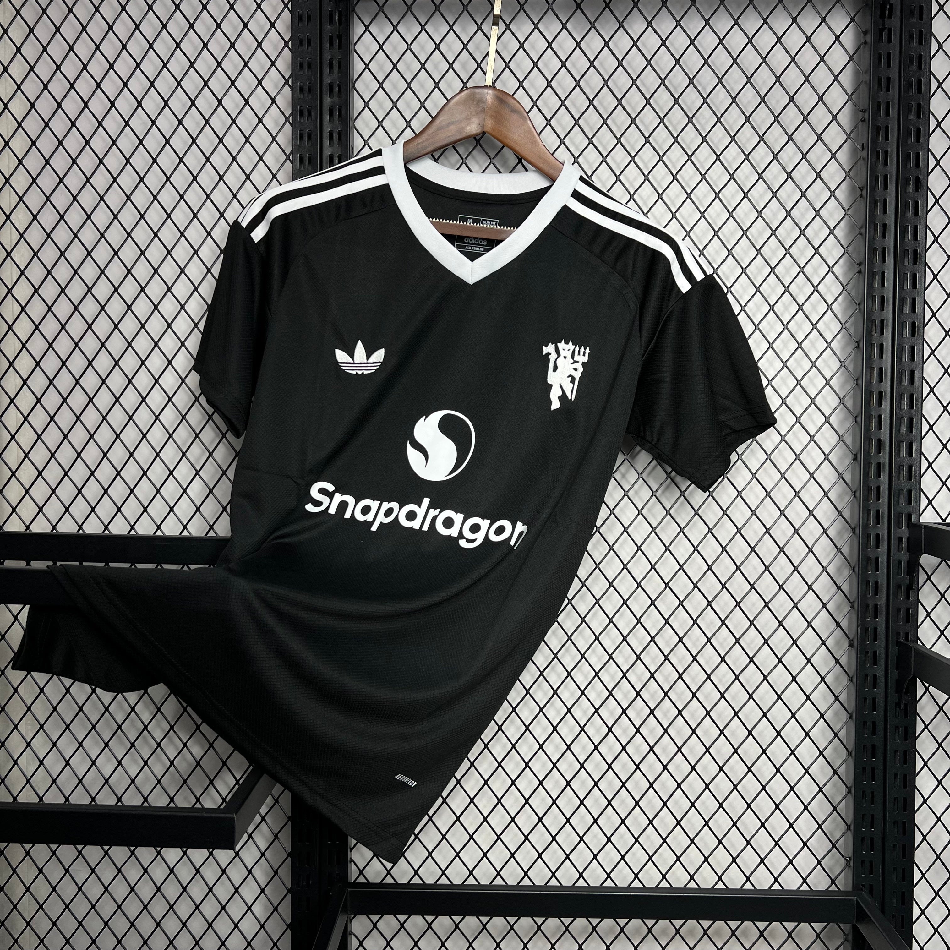 Manchester United 2024-25 Fourth Goalkeeper Jersey