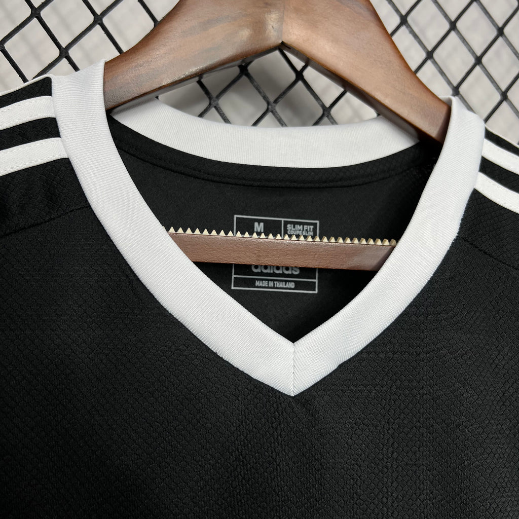 Manchester United 2024-25 Fourth Goalkeeper Jersey
