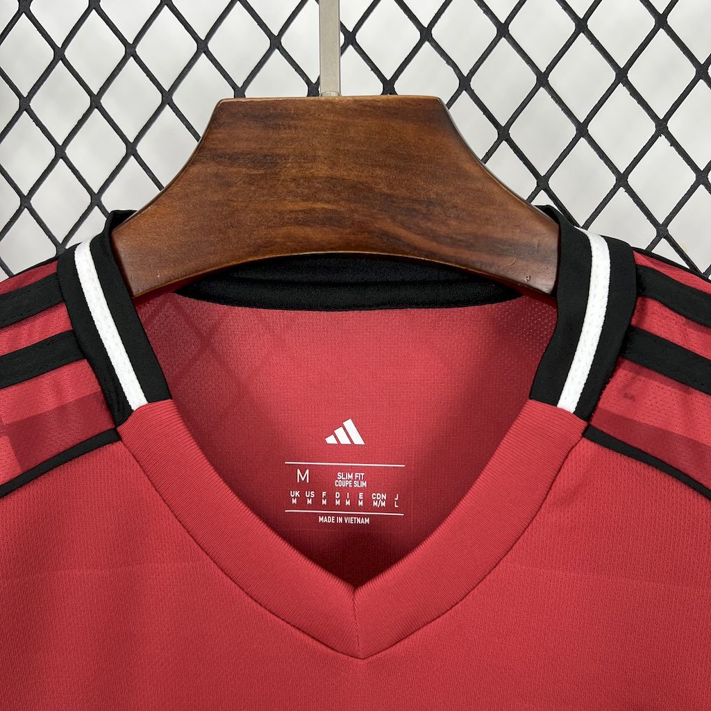 Manchester United 2025-26 Home Football Jersey