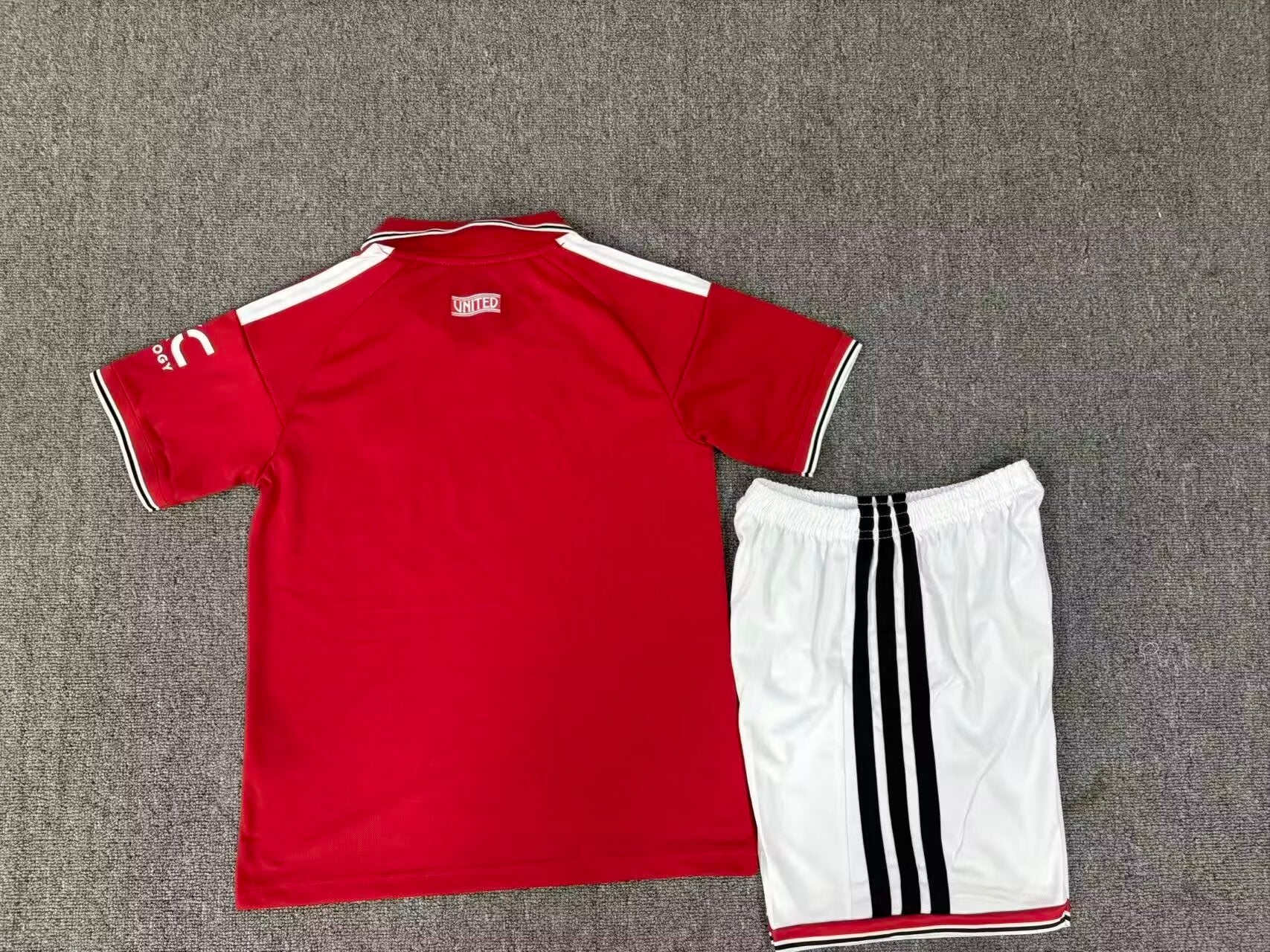 Manchester United 2026-27 Home Kids Kit Size16-28