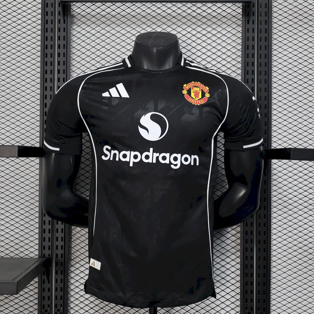 Manchester United 25-26 Black Special Edition Player Version