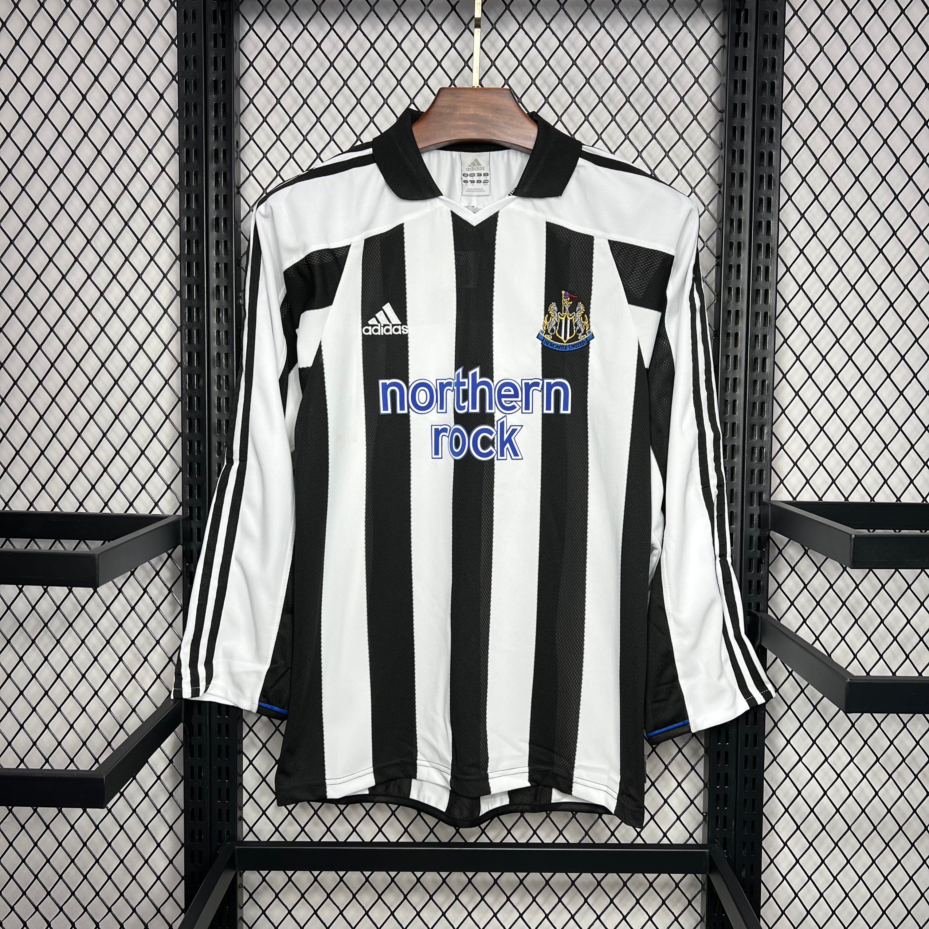 Newcastle United 2003-05 Home Long Sleeves Retro Jersey
