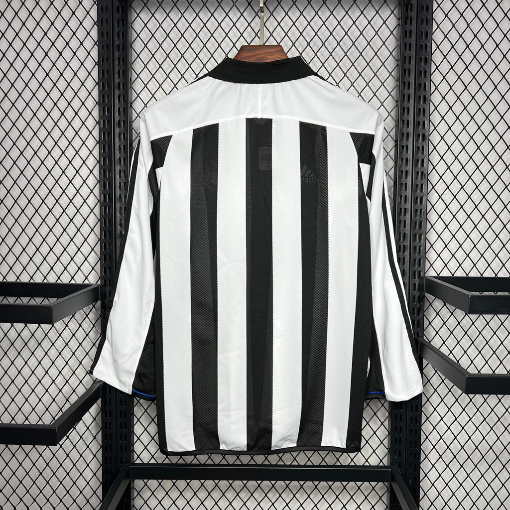 Newcastle United 2003-05 Home Long Sleeves Retro Jersey