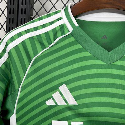 Newcastle United 2025-26 Away Football Jersey