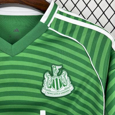 Newcastle United 2025-26 Away Football Jersey