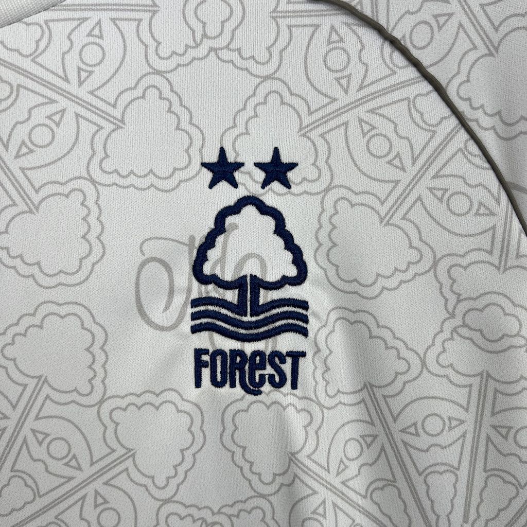 Nottingham Forest 2025-26 Away Football Jersey