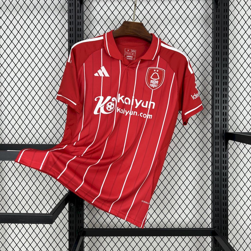 Nottingham Forest 2025-26 Home Football Jersey
