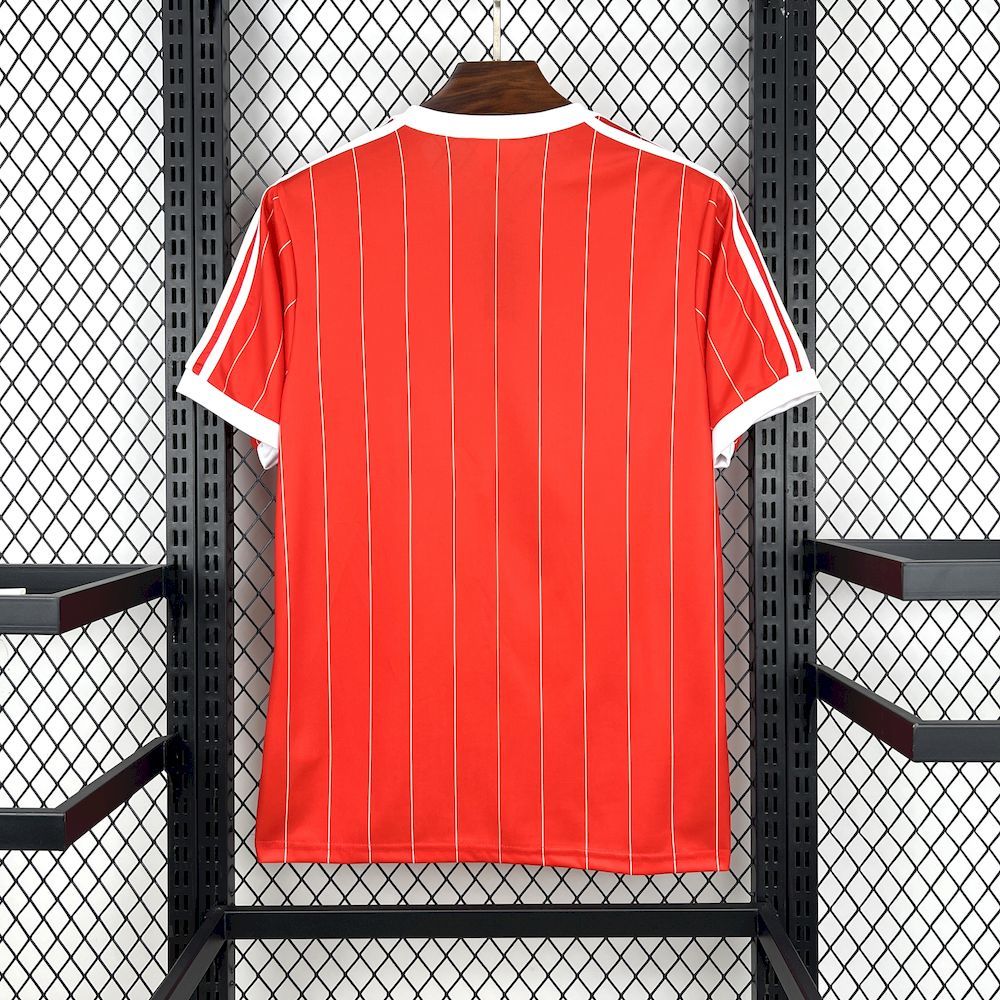 Nottingham Forest 82-84 Retro Jersey