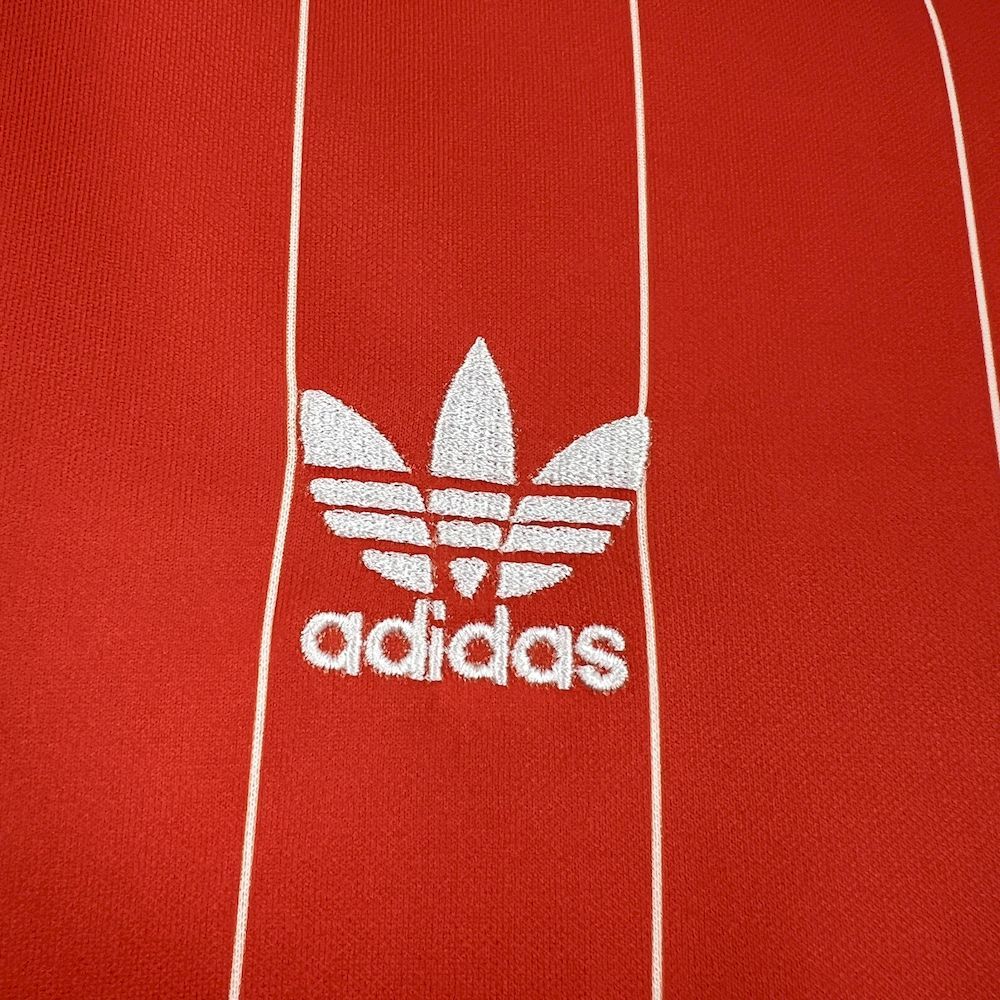 Nottingham Forest 82-84 Retro Jersey
