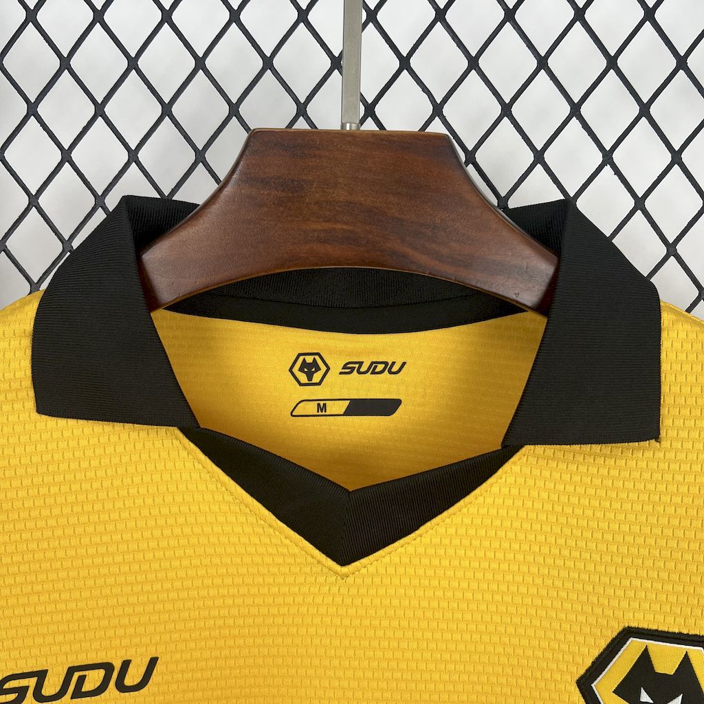 Top 11 Wolves 2025-26 Home Football Jersey