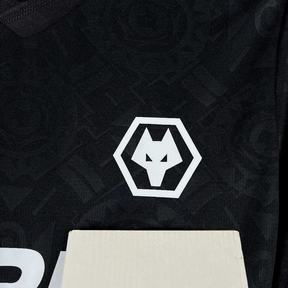Wolves 25-26 Goalkeeper Black Football Jersey